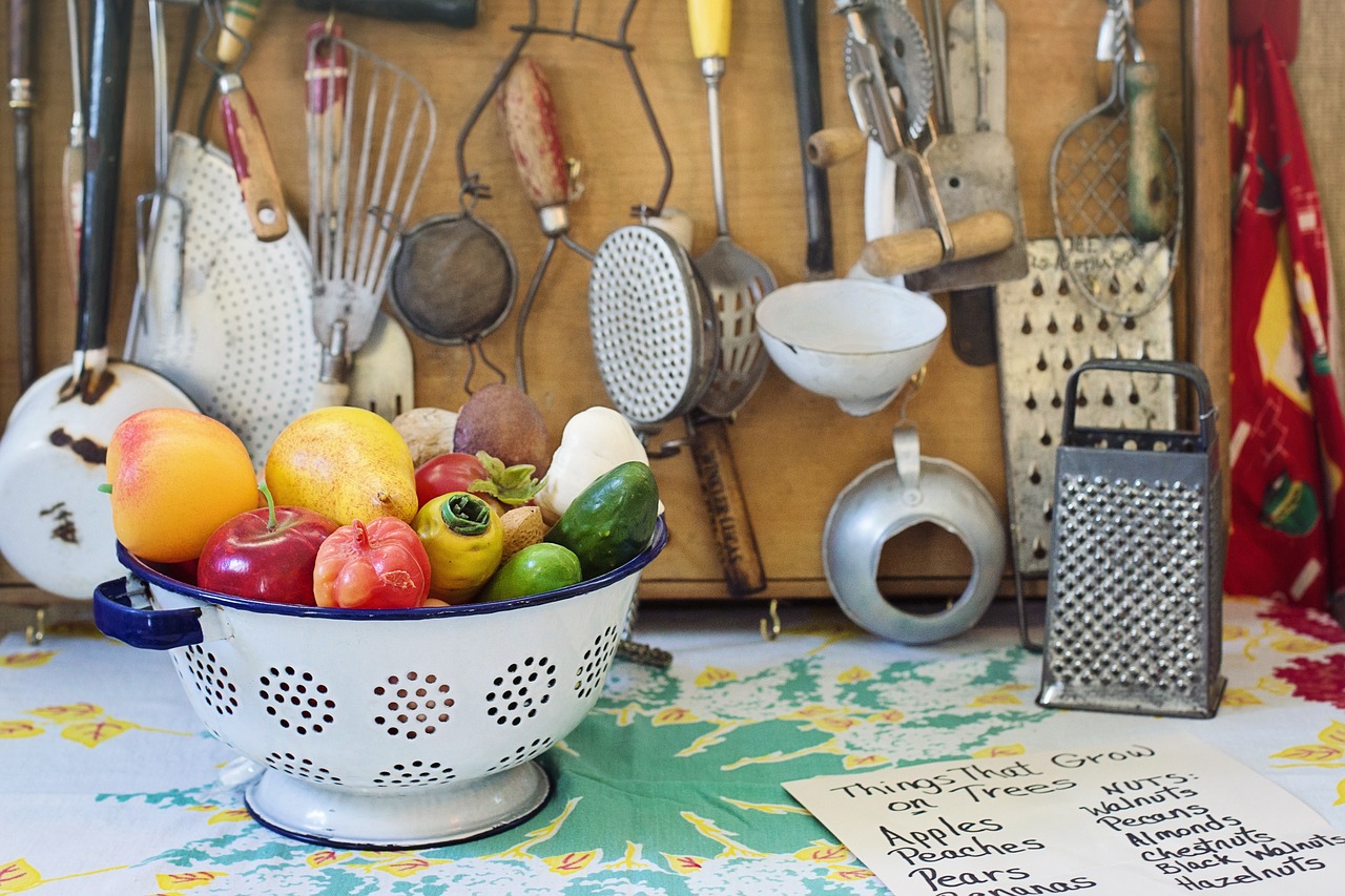 How to Use Drawer Inserts for Better Kitchen Organization